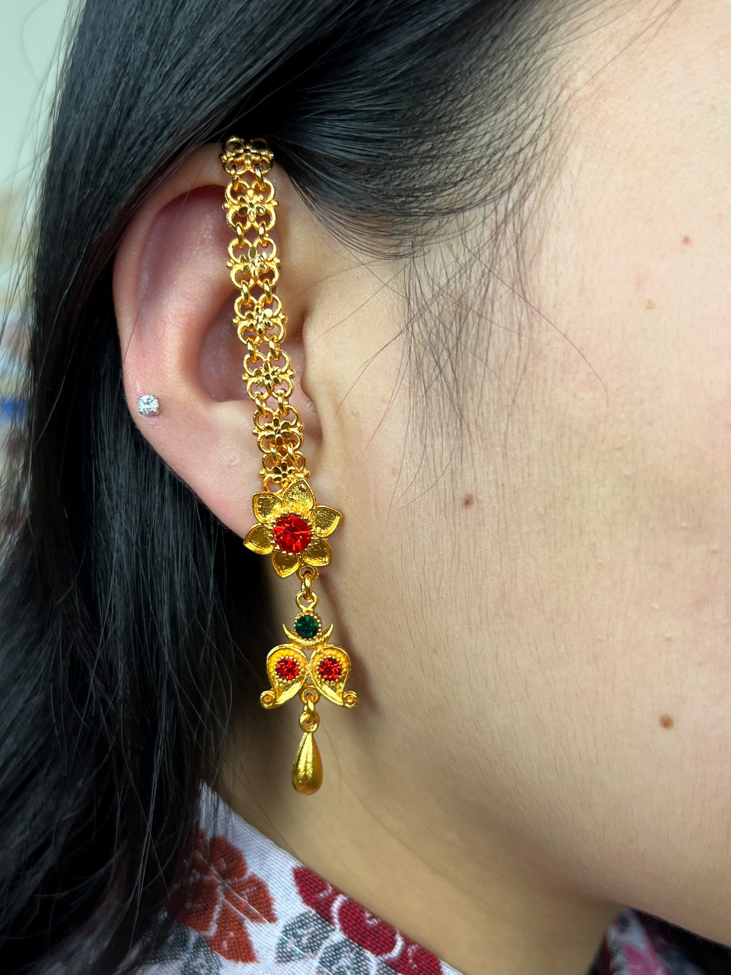 One Step Yarling with Chain Earrings