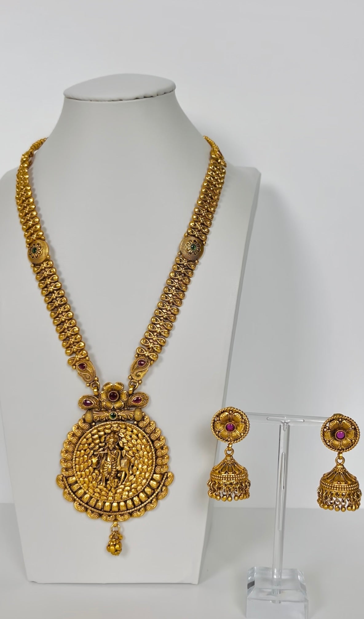 Temple Jewellery Set