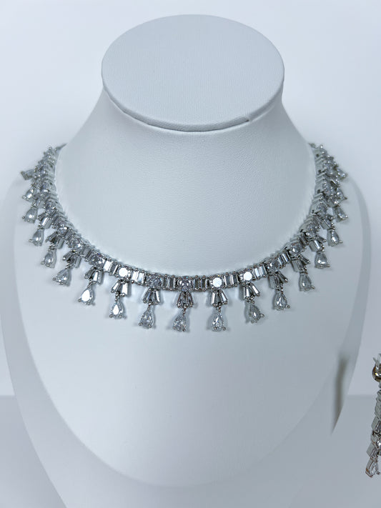 AD necklace set silver plated