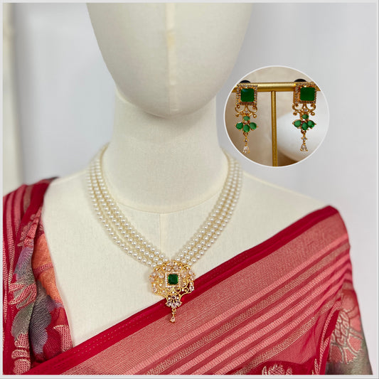 Pearl Necklace Set with Earrings – Green Stone & Gold Clasps
