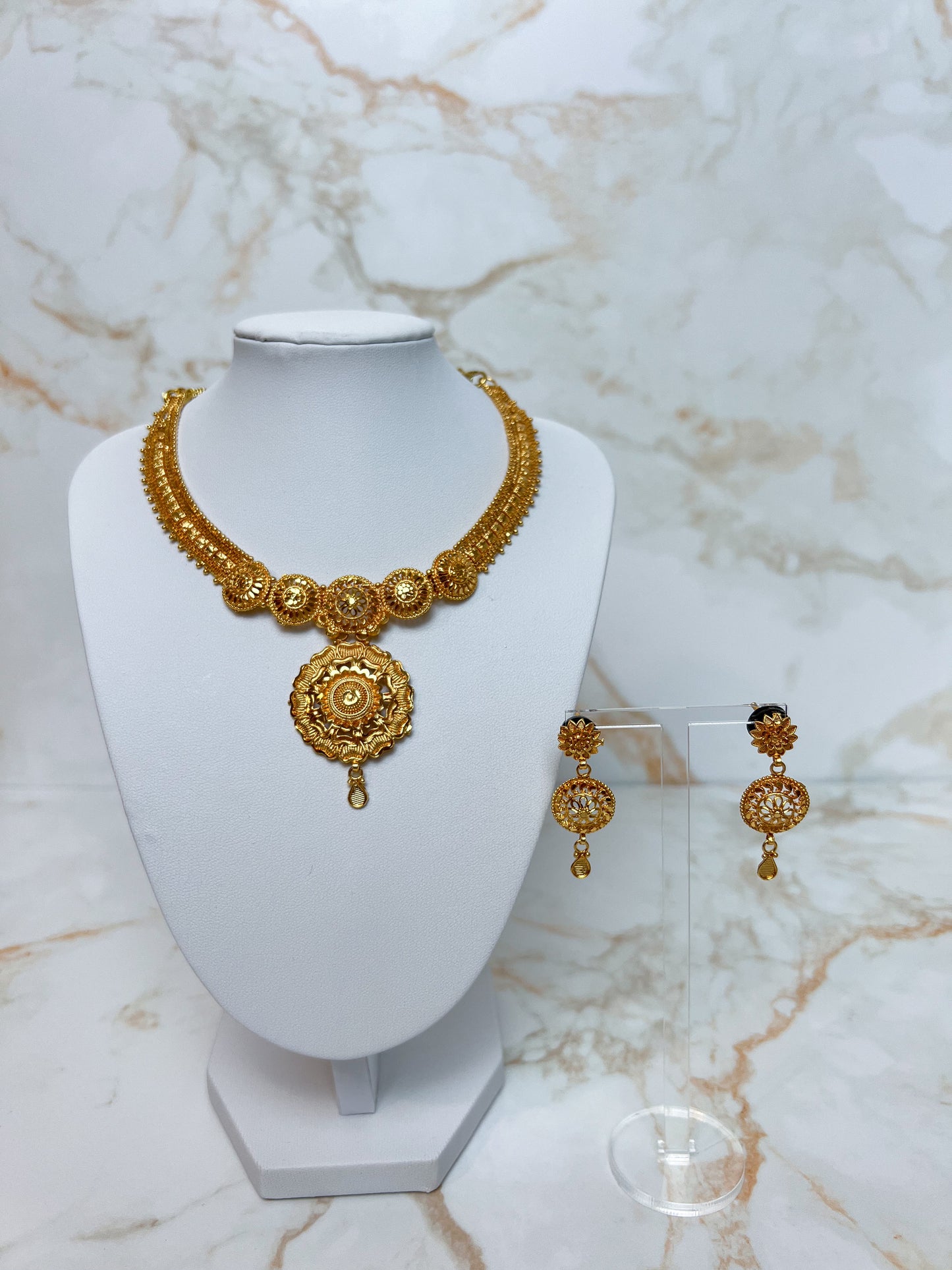 Mini Haar Necklace Set With Earrings Gold Plated