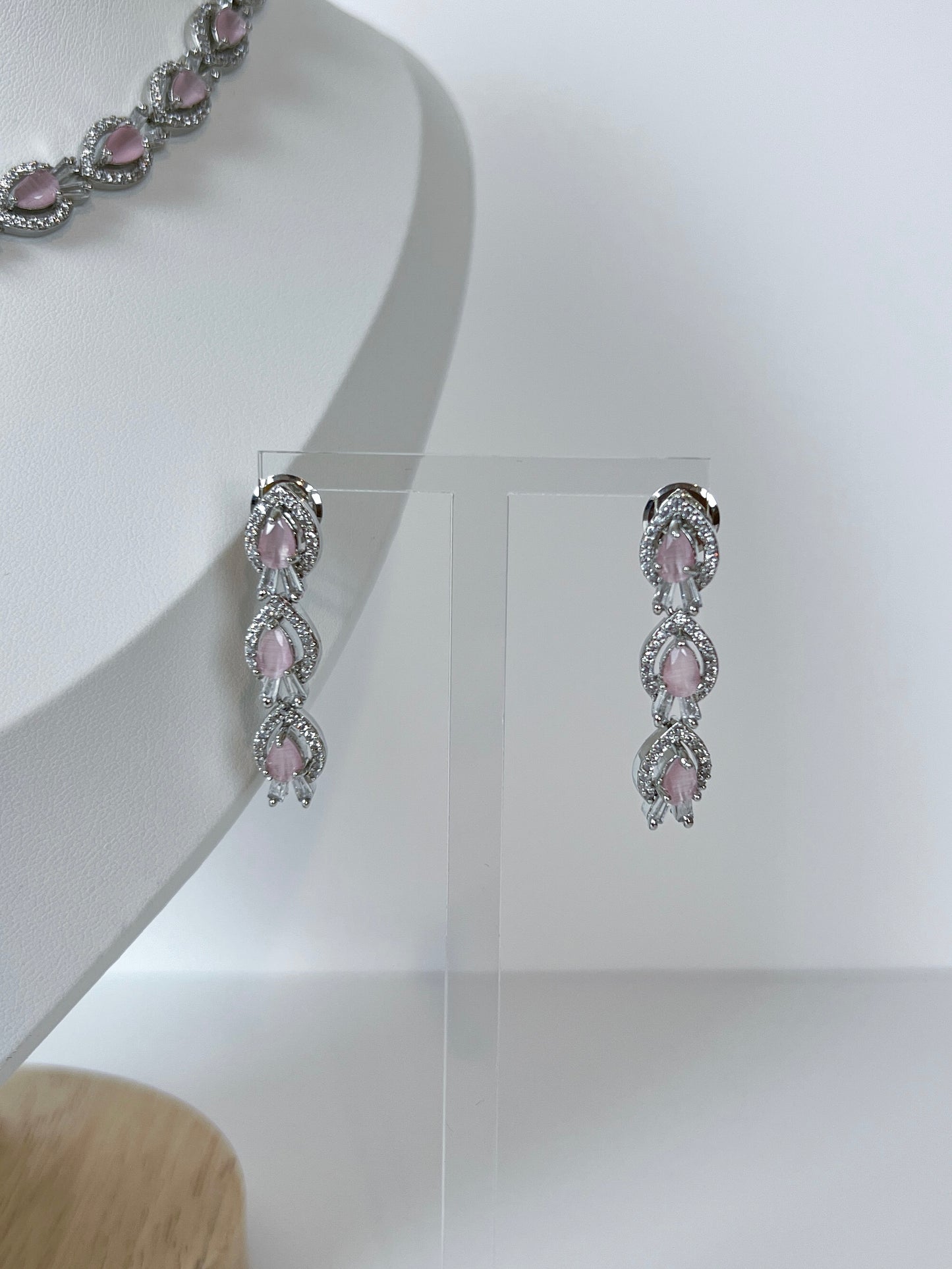 Pink stone necklace set