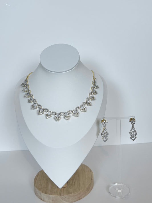 AD necklace set