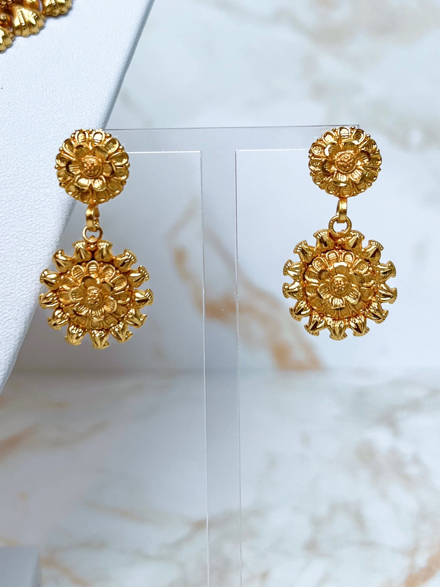 Mini Haar Necklace Set With Earrings Gold Plated