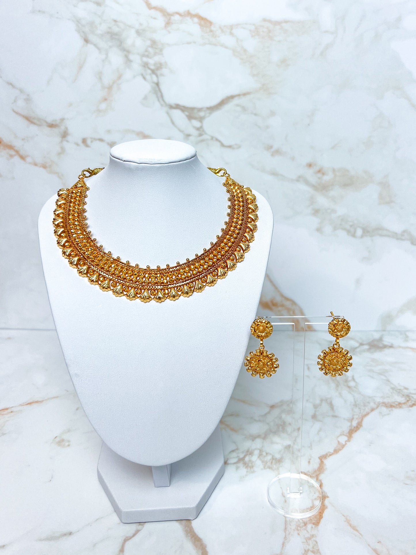 Mini Haar Necklace Set With Earrings Gold Plated