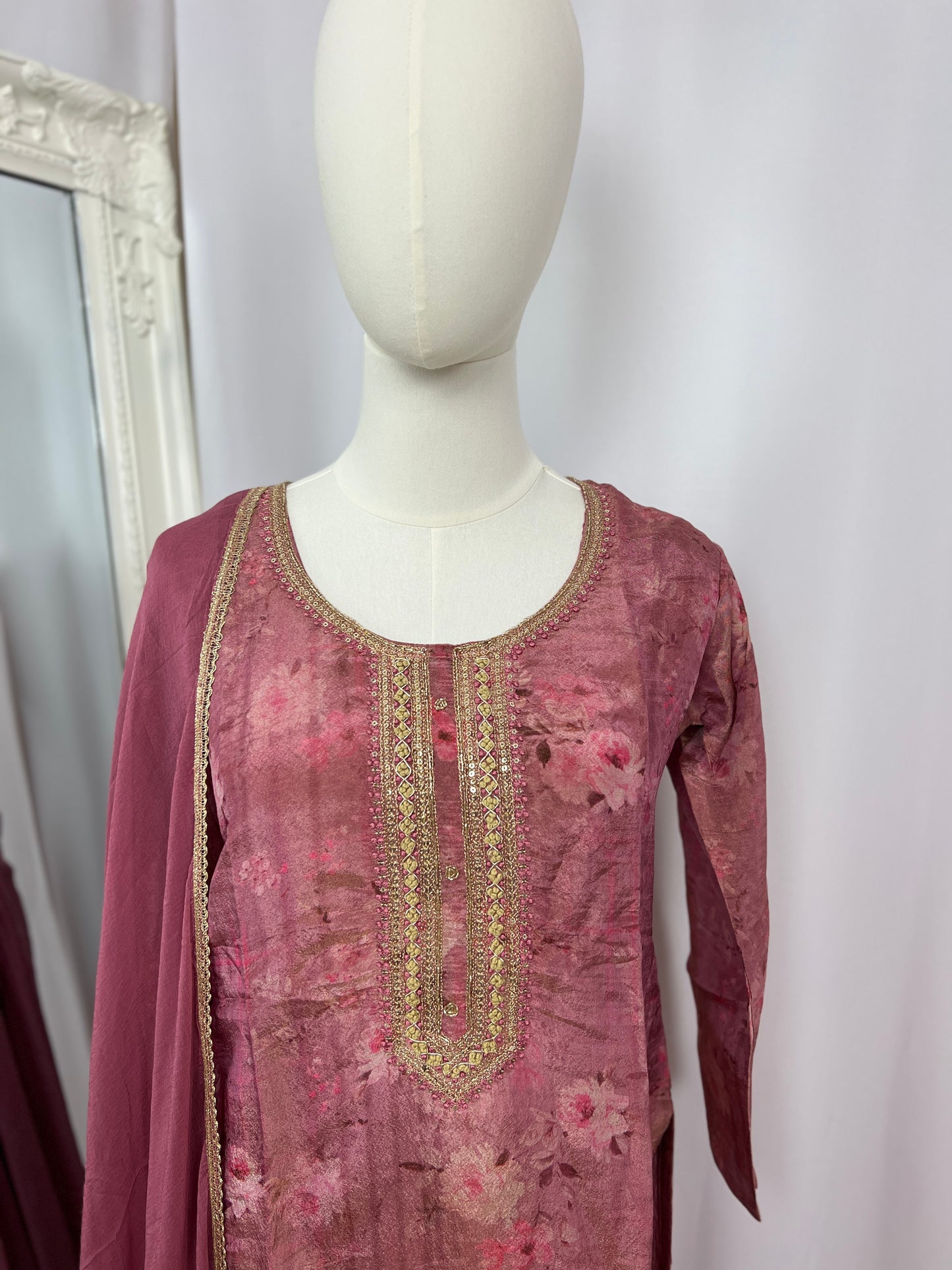 Kurtha, Trousers with Pocket & Shawl