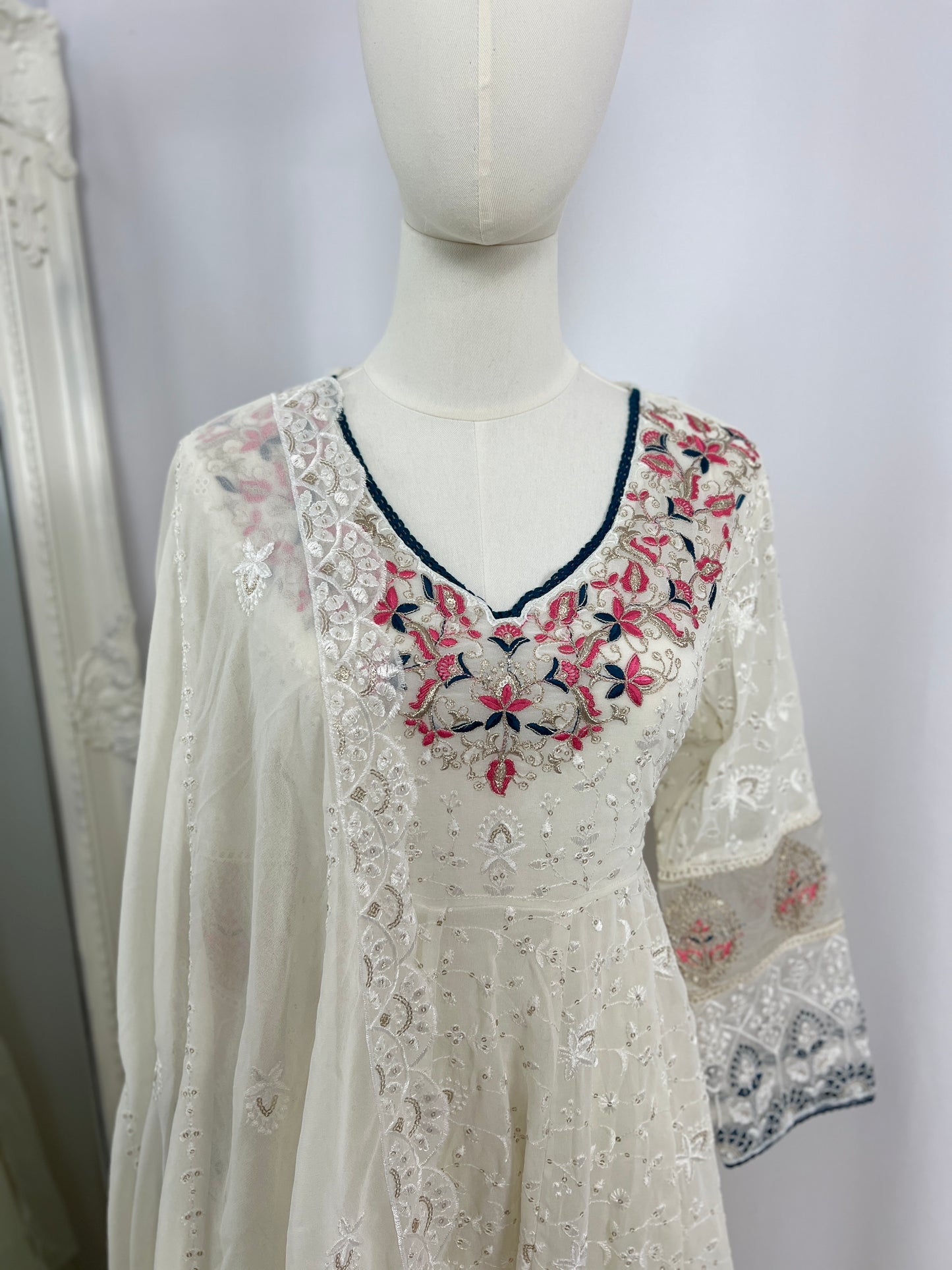 White Embroidered Kurtha Set with Trouser & Shawl