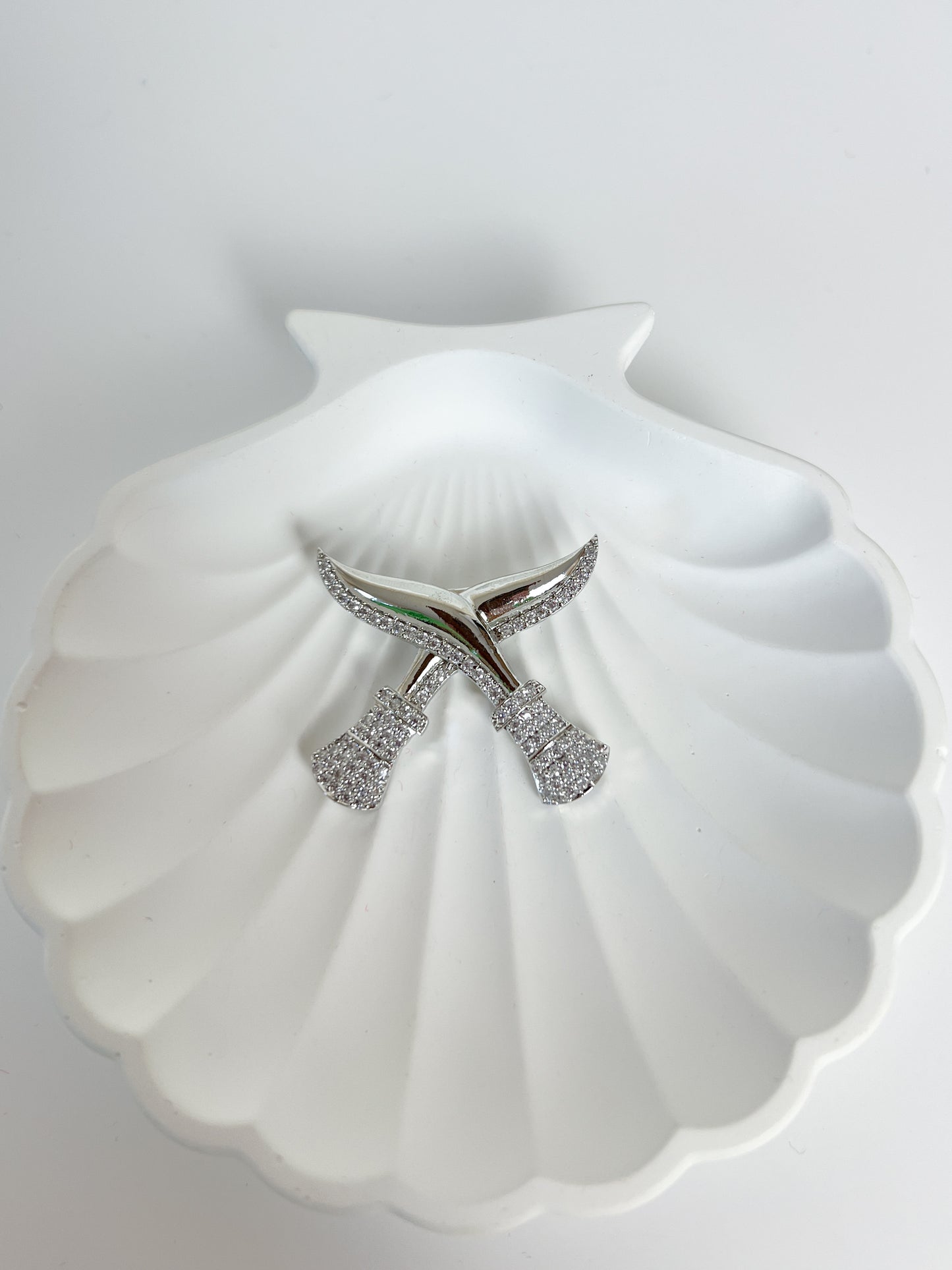 AD Khukuri Brooch – Silver-Plated