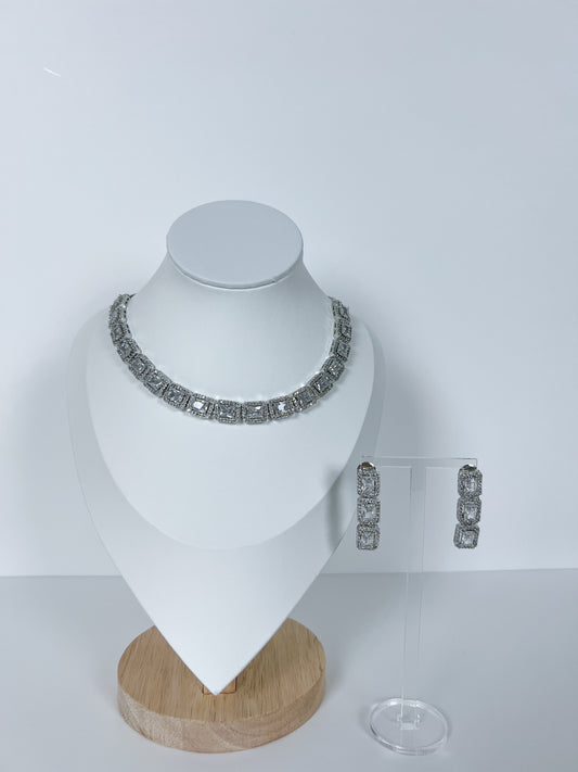 AD necklace set silver plated