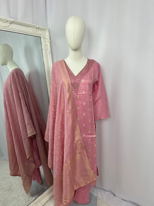 Pink Embroidered Kurtha, Trousers with Pocket & Shawl