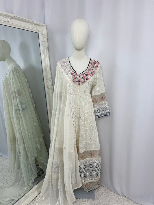 White Embroidered Kurtha Set with Trouser & Shawl