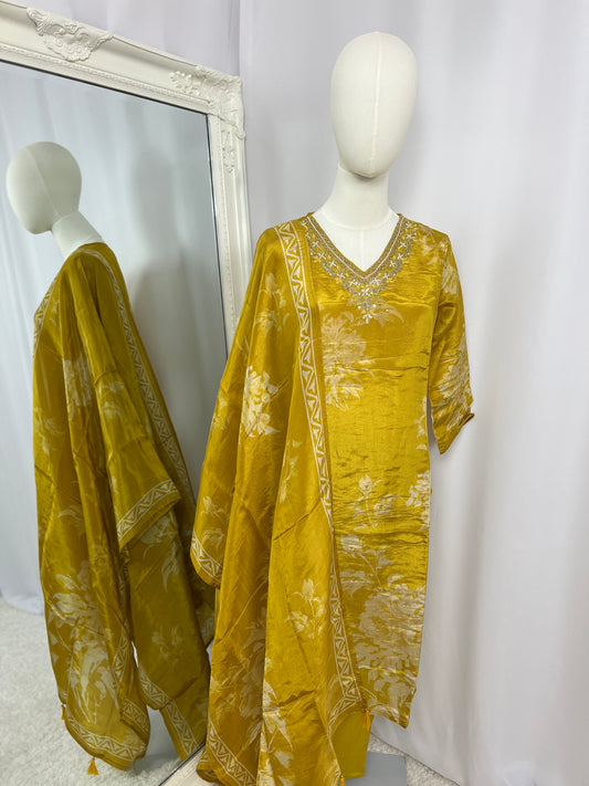 Mustard Kurtha, Trousers with Pocket & Shawl