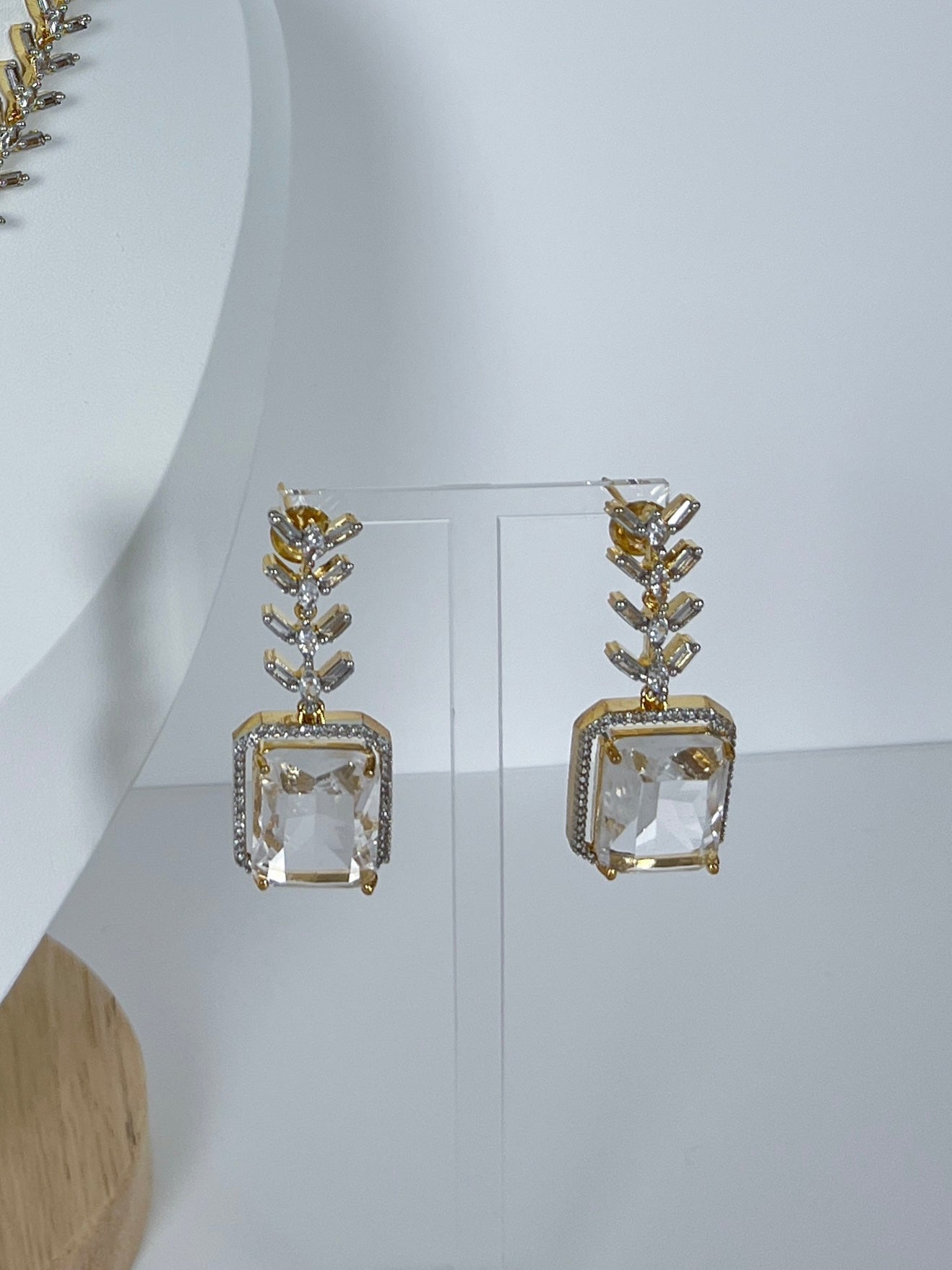 AD necklace set gold plated