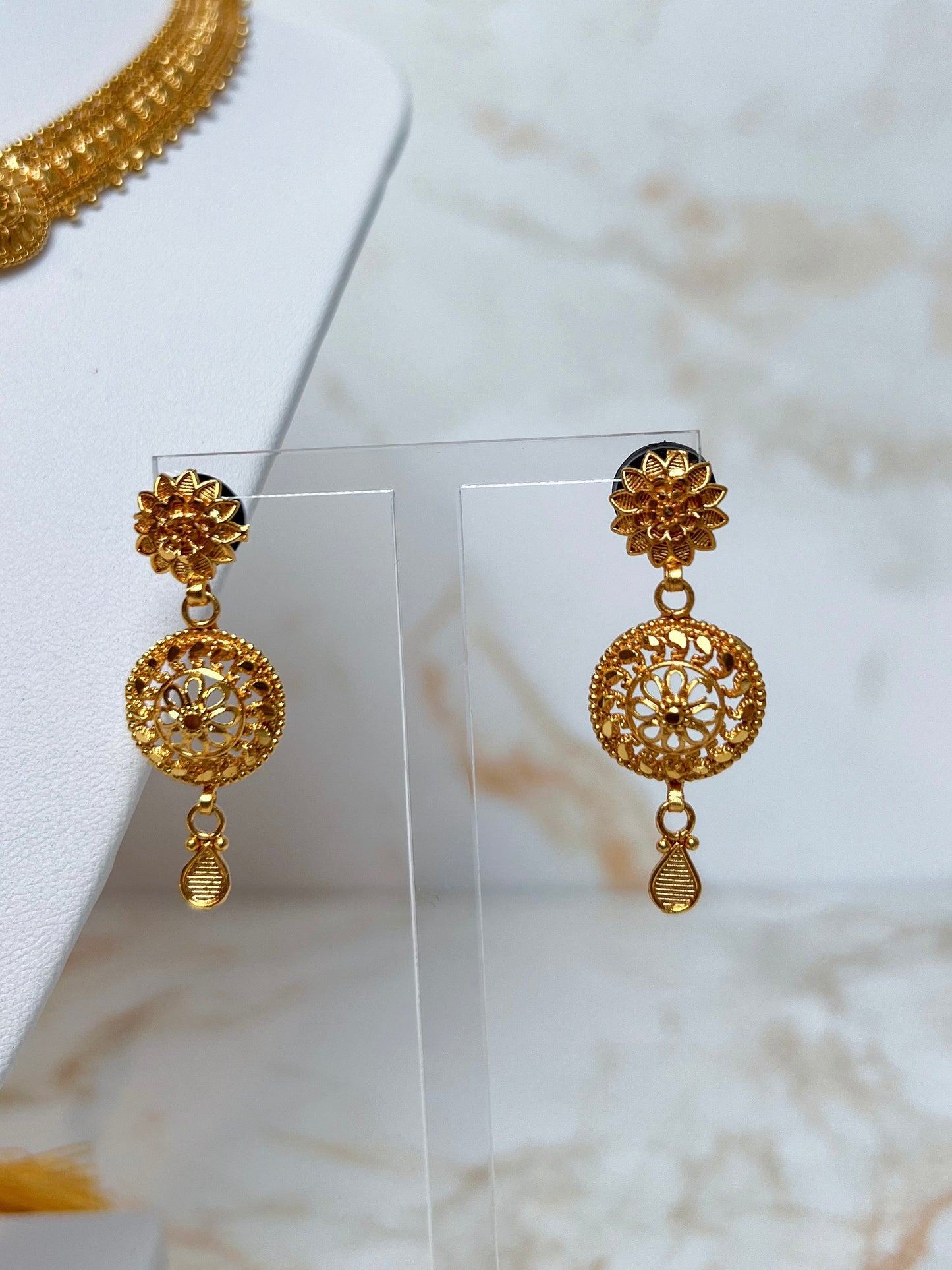 Mini Haar Necklace Set With Earrings Gold Plated