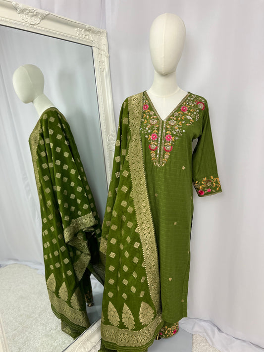 Green Embroidered Kurtha, Trousers & Shawl