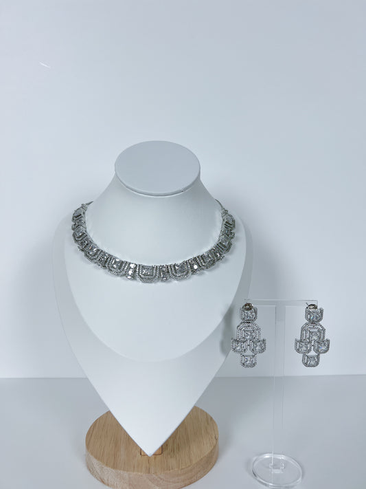 AD necklace set silver plated